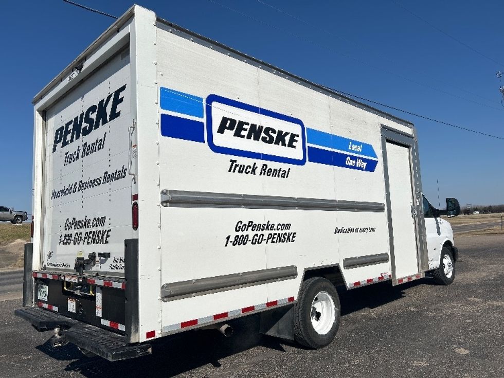 Light Duty Box Truck-Light and Medium Duty Trucks-GMC-2022-Savana G33903-Round Rock-TX-66,302\n\t\tmiles-$ 44,500 - Image 13