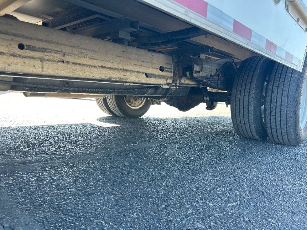 Light Duty Box Truck-Light and Medium Duty Trucks-GMC-2022-Savana G33903-Round Rock-TX-66,302\n\t\tmiles-$ 44,500 - Image 5