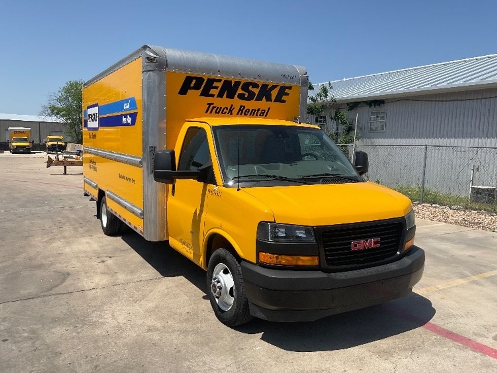 Light Duty Box Truck-Light and Medium Duty Trucks-GMC-2022-Savana G33903-Round Rock-TX-77,043\n\t\tmiles-$ 30,500 - Image 1