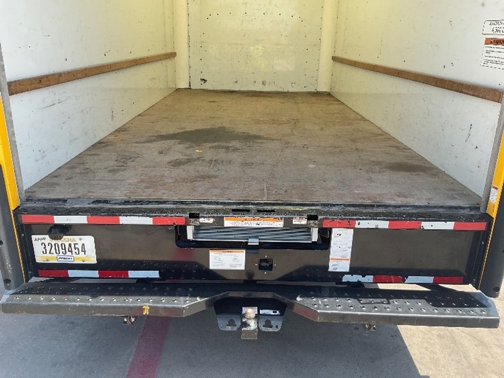 Light Duty Box Truck-Light and Medium Duty Trucks-GMC-2022-Savana G33903-Round Rock-TX-77,043\n\t\tmiles-$ 30,500 - Image 8