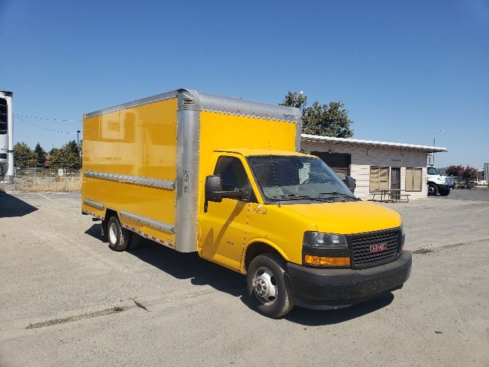Light Duty Box Truck-Light and Medium Duty Trucks-GMC-2022-Savana G33903-Sacramento-CA-58,897\n\t\tmiles-$ 33,000 - Image 1