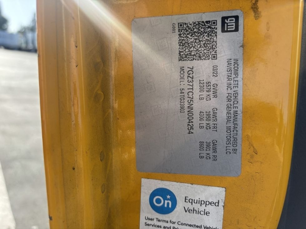 Light Duty Box Truck-Light and Medium Duty Trucks-GMC-2022-Savana G33903-Sacramento-CA-58,897\n\t\tmiles-$ 33,000 - Image 25