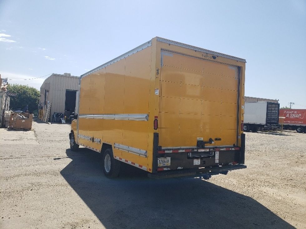 Light Duty Box Truck-Light and Medium Duty Trucks-GMC-2022-Savana G33903-Sacramento-CA-58,897\n\t\tmiles-$ 33,000 - Image 6