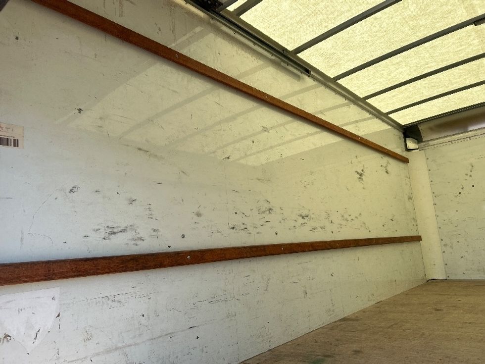 Light Duty Box Truck-Light and Medium Duty Trucks-GMC-2022-Savana G33903-Sacramento-CA-79,396\n\t\tmiles-$ 29,750 - Image 11