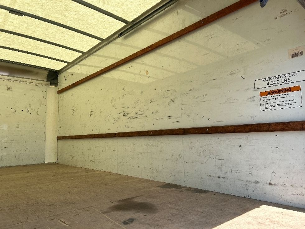 Light Duty Box Truck-Light and Medium Duty Trucks-GMC-2022-Savana G33903-Sacramento-CA-79,396\n\t\tmiles-$ 29,750 - Image 12