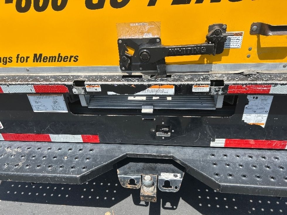 Light Duty Box Truck-Light and Medium Duty Trucks-GMC-2022-Savana G33903-Sacramento-CA-79,396\n\t\tmiles-$ 29,750 - Image 9