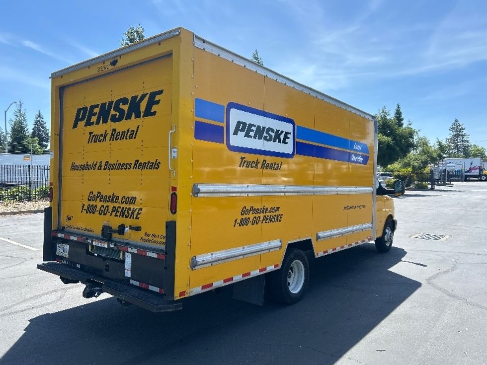 Light Duty Box Truck-Light and Medium Duty Trucks-GMC-2022-Savana G33903-Sacramento-CA-96,317\n\t\tmiles-$ 27,750 - Image 11