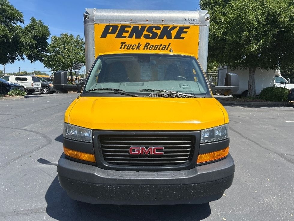 Light Duty Box Truck-Light and Medium Duty Trucks-GMC-2022-Savana G33903-Sacramento-CA-96,317\n\t\tmiles-$ 27,750 - Image 2