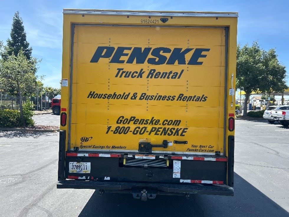Light Duty Box Truck-Light and Medium Duty Trucks-GMC-2022-Savana G33903-Sacramento-CA-96,317\n\t\tmiles-$ 27,750 - Image 6