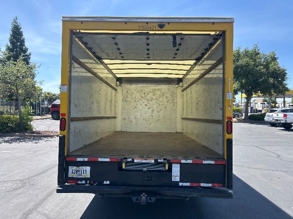 Light Duty Box Truck-Light and Medium Duty Trucks-GMC-2022-Savana G33903-Sacramento-CA-96,317\n\t\tmiles-$ 27,750 - Image 7