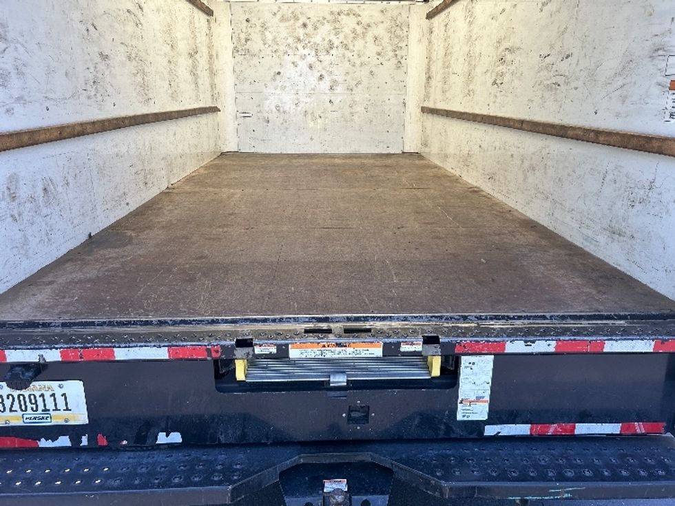 Light Duty Box Truck-Light and Medium Duty Trucks-GMC-2022-Savana G33903-Sacramento-CA-96,317\n\t\tmiles-$ 27,750 - Image 8