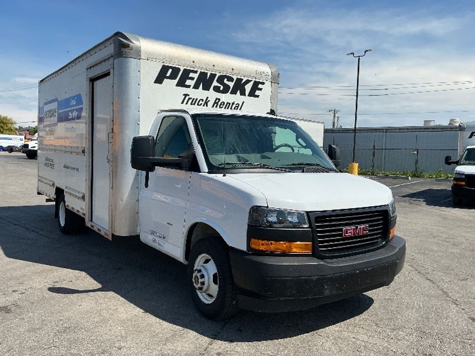 Light Duty Box Truck-Light and Medium Duty Trucks-GMC-2022-Savana G33903-Saint Louis-MO-75,854\n\t\tmiles-$ 37,250 - Image 1
