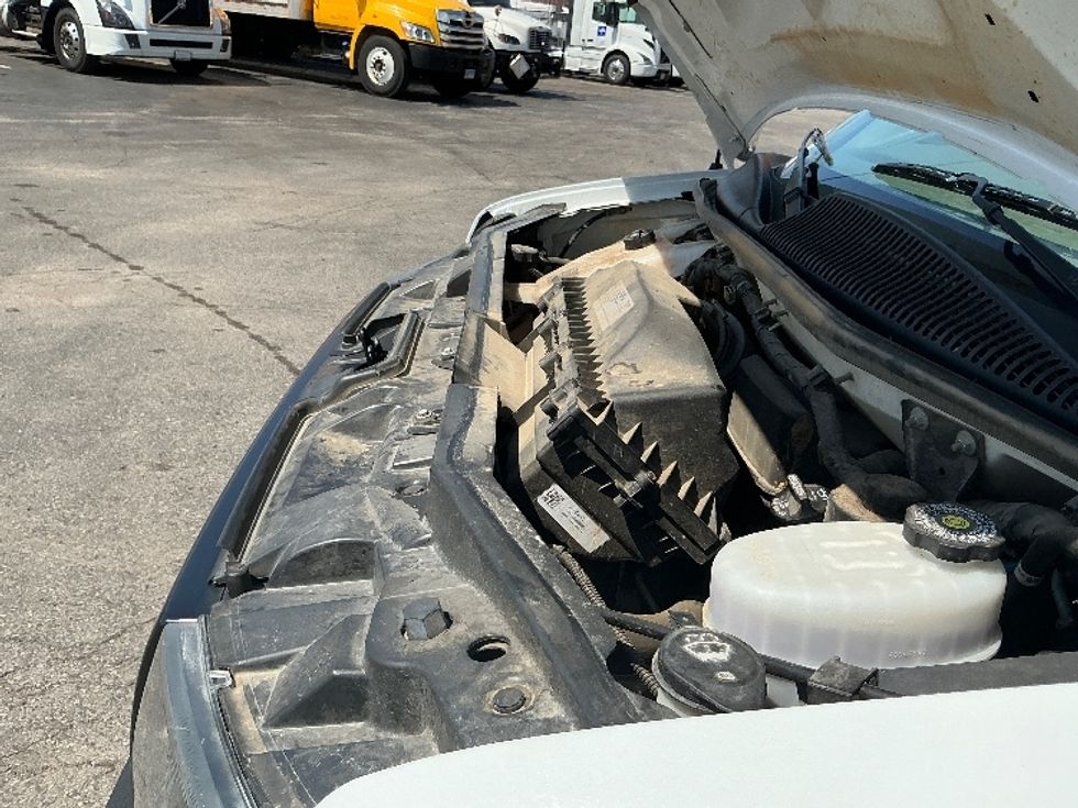 Light Duty Box Truck-Light and Medium Duty Trucks-GMC-2022-Savana G33903-Saint Louis-MO-75,854\n\t\tmiles-$ 37,250 - Image 24