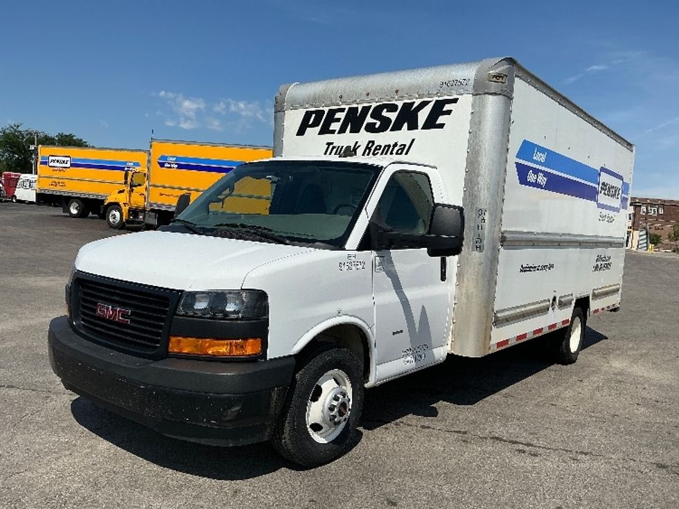 Light Duty Box Truck-Light and Medium Duty Trucks-GMC-2022-Savana G33903-Saint Louis-MO-75,854\n\t\tmiles-$ 37,250 - Image 3