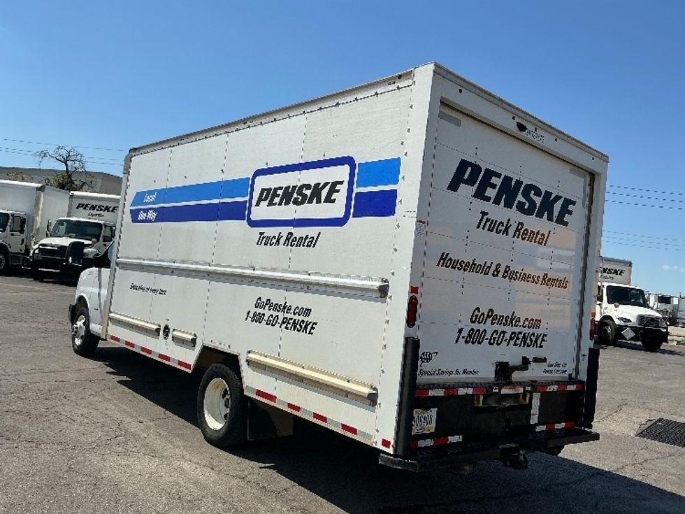 Light Duty Box Truck-Light and Medium Duty Trucks-GMC-2022-Savana G33903-Saint Louis-MO-75,854\n\t\tmiles-$ 37,250 - Image 6