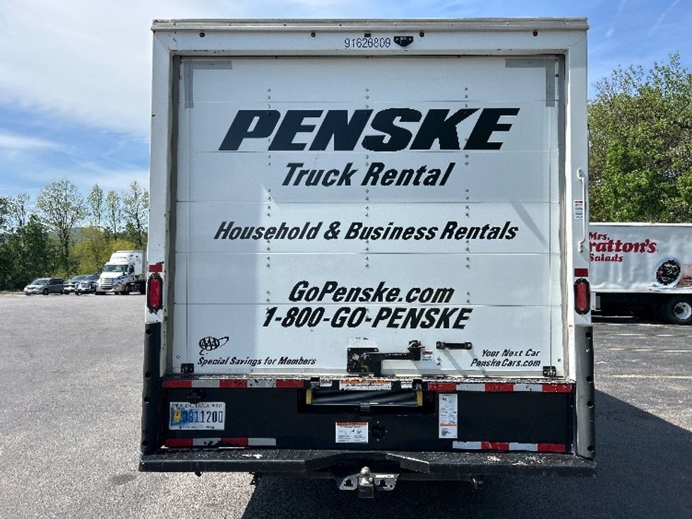 Light Duty Box Truck-Light and Medium Duty Trucks-GMC-2022-Savana G33903-Salem-VA-102,064\n\t\tmiles-$ 33,000 - Image 7