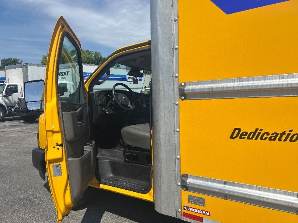 Light Duty Box Truck-Light and Medium Duty Trucks-GMC-2022-Savana G33903-San Antonio-TX-101,992\n\t\tmiles-$ 28,750 - Image 16