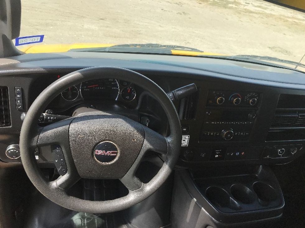 Light Duty Box Truck-Light and Medium Duty Trucks-GMC-2022-Savana G33903-San Antonio-TX-102,651\n\t\tmiles-$ 16,000 - Image 18