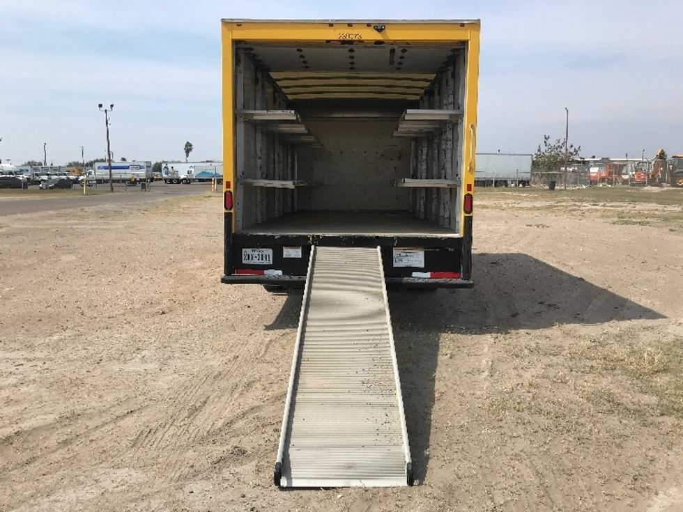 Light Duty Box Truck-Light and Medium Duty Trucks-GMC-2022-Savana G33903-San Antonio-TX-102,651\n\t\tmiles-$ 16,000 - Image 9