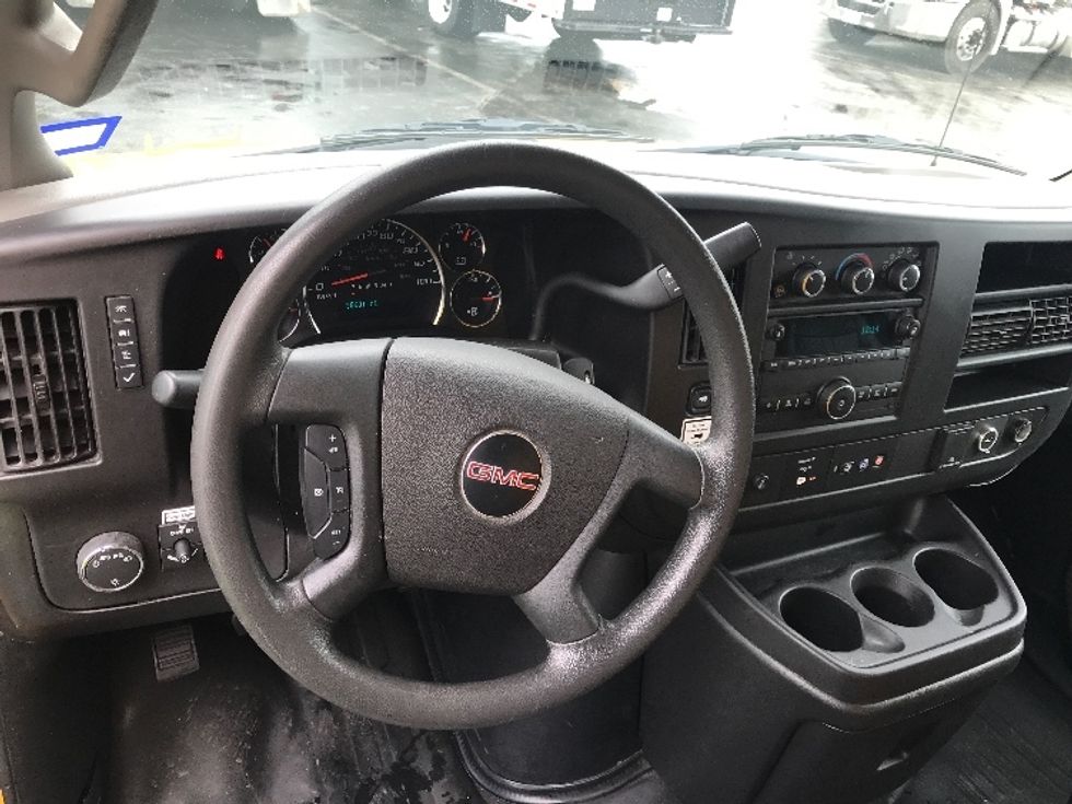 Light Duty Box Truck-Light and Medium Duty Trucks-GMC-2022-Savana G33903-San Antonio-TX-38,891\n\t\tmiles-$ 39,750 - Image 17