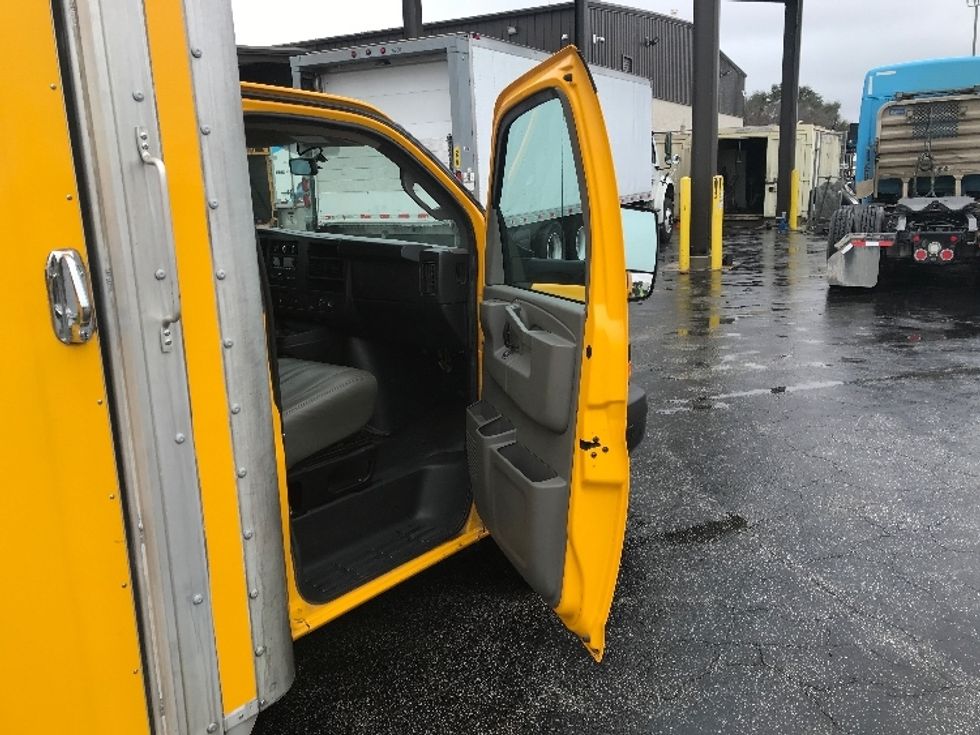 Light Duty Box Truck-Light and Medium Duty Trucks-GMC-2022-Savana G33903-San Antonio-TX-38,891\n\t\tmiles-$ 39,750 - Image 19