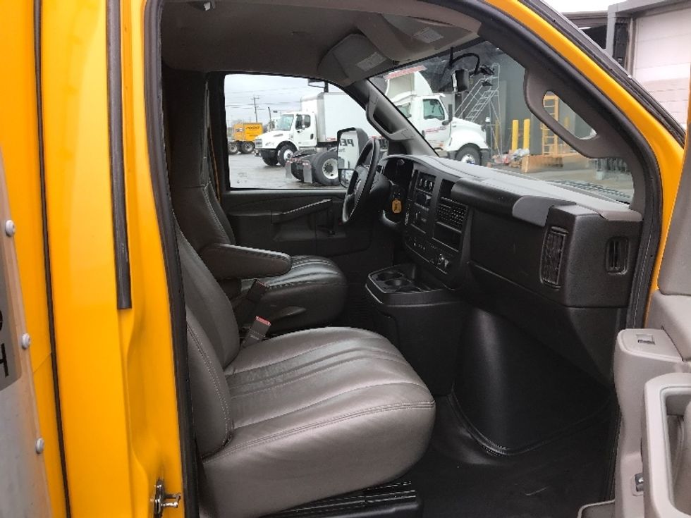 Light Duty Box Truck-Light and Medium Duty Trucks-GMC-2022-Savana G33903-San Antonio-TX-38,891\n\t\tmiles-$ 39,750 - Image 21