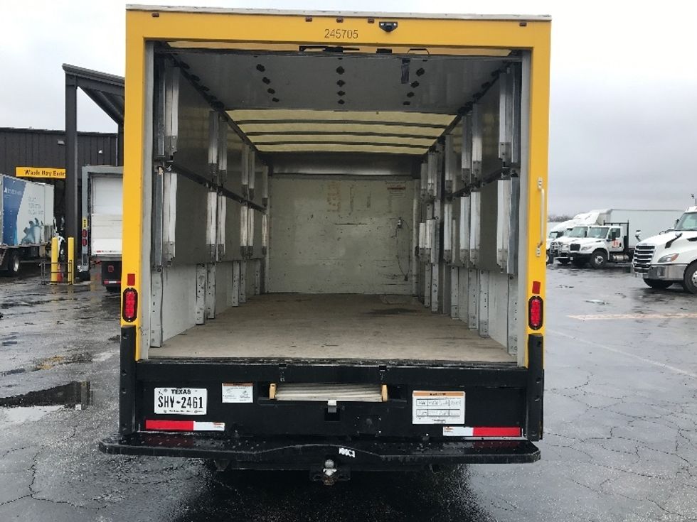 Light Duty Box Truck-Light and Medium Duty Trucks-GMC-2022-Savana G33903-San Antonio-TX-38,891\n\t\tmiles-$ 39,750 - Image 8