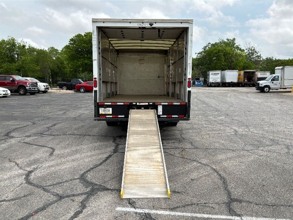 Light Duty Box Truck-Light and Medium Duty Trucks-GMC-2022-Savana G33903-San Antonio-TX-55,961\n\t\tmiles-$ 39,000 - Image 9