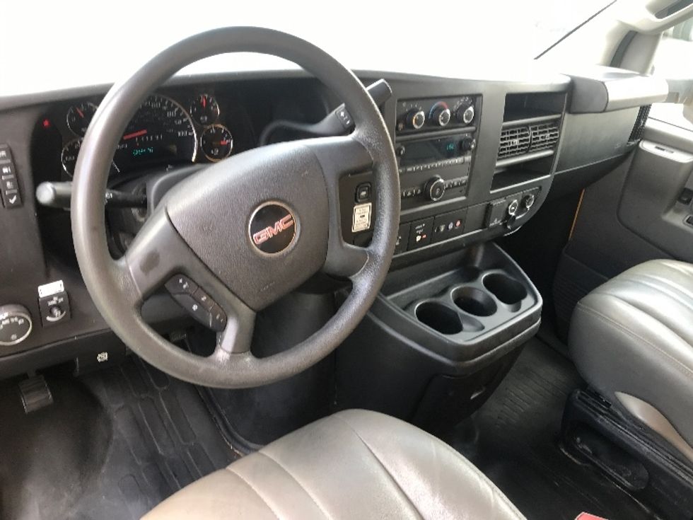 Light Duty Box Truck-Light and Medium Duty Trucks-GMC-2022-Savana G33903-San Antonio-TX-58,148\n\t\tmiles-$ 34,500 - Image 17