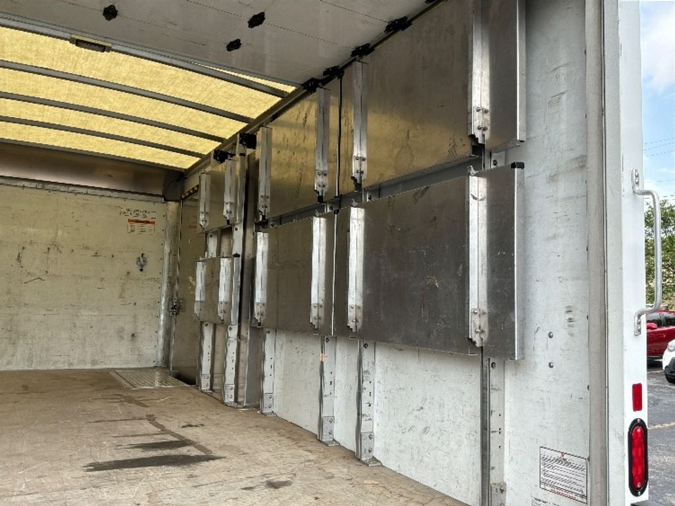 Light Duty Box Truck-Light and Medium Duty Trucks-GMC-2022-Savana G33903-San Antonio-TX-67,155\n\t\tmiles-$ 38,500 - Image 12