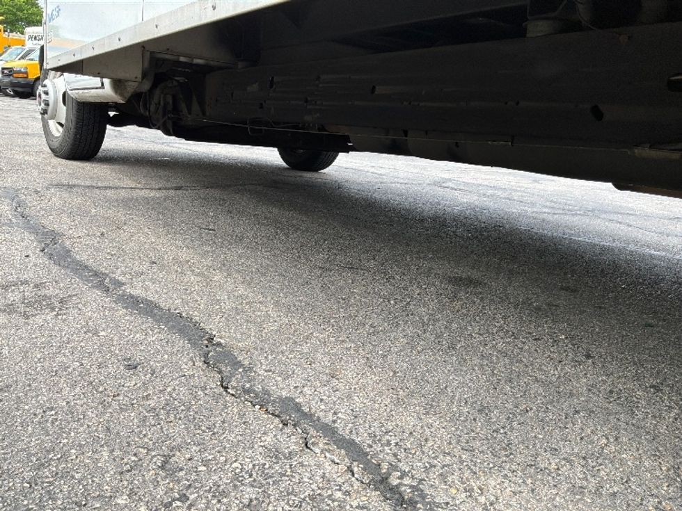 Light Duty Box Truck-Light and Medium Duty Trucks-GMC-2022-Savana G33903-San Antonio-TX-67,155\n\t\tmiles-$ 38,500 - Image 5