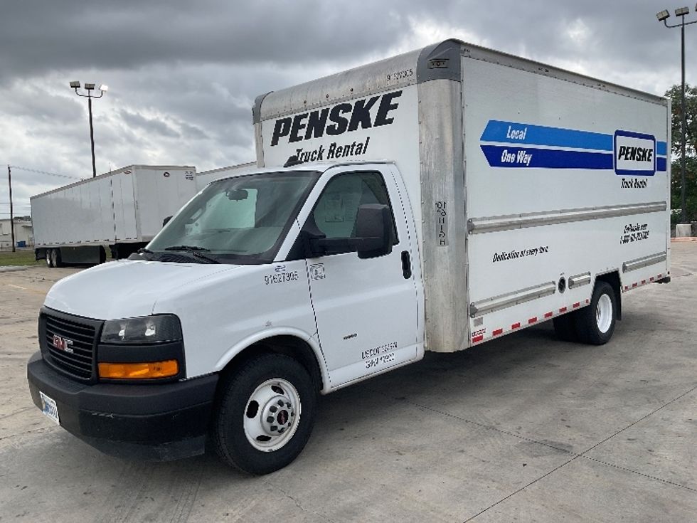 Light Duty Box Truck-Light and Medium Duty Trucks-GMC-2022-Savana G33903-San Antonio-TX-67,928\n\t\tmiles-$ 37,750 - Image 3
