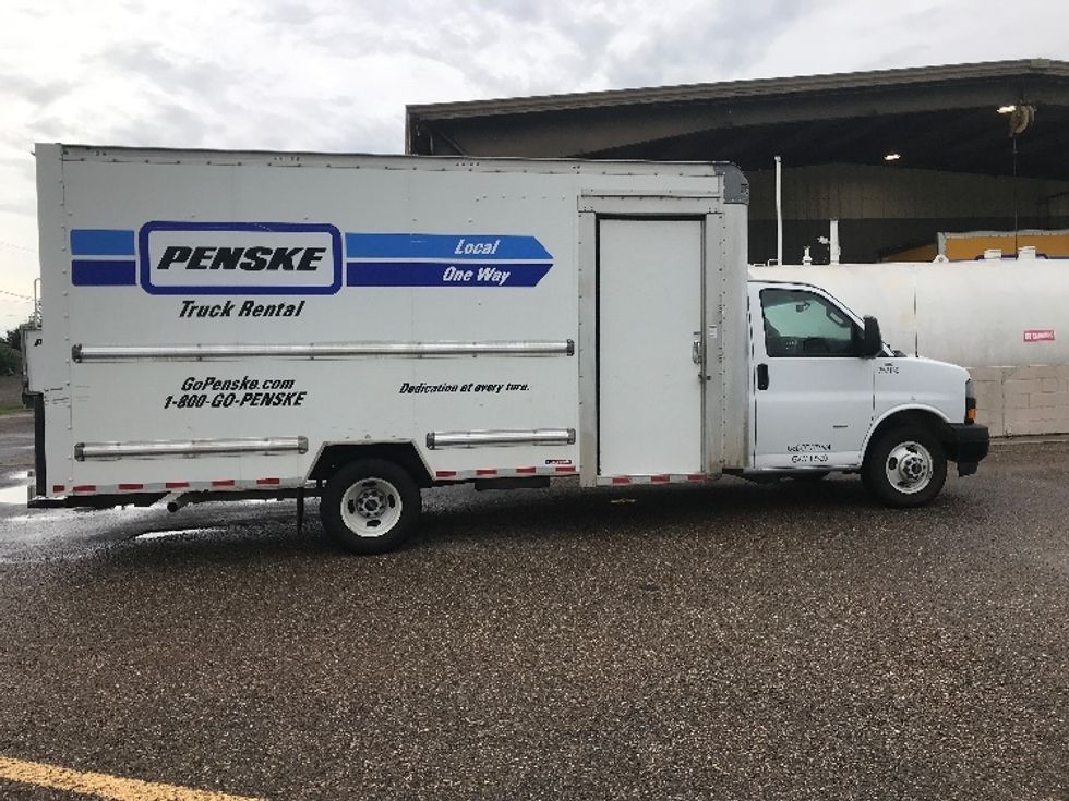 Light Duty Box Truck-Light and Medium Duty Trucks-GMC-2022-Savana G33903-San Antonio-TX-68,876\n\t\tmiles-$ 39,000 - Image 15