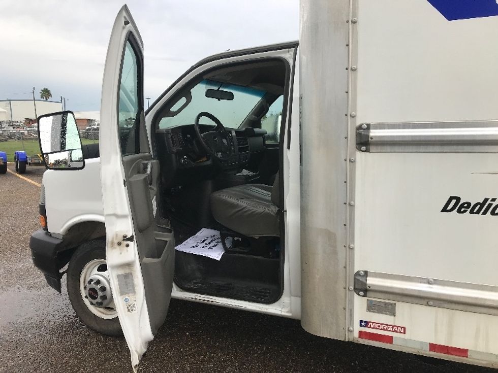 Light Duty Box Truck-Light and Medium Duty Trucks-GMC-2022-Savana G33903-San Antonio-TX-68,876\n\t\tmiles-$ 39,000 - Image 16