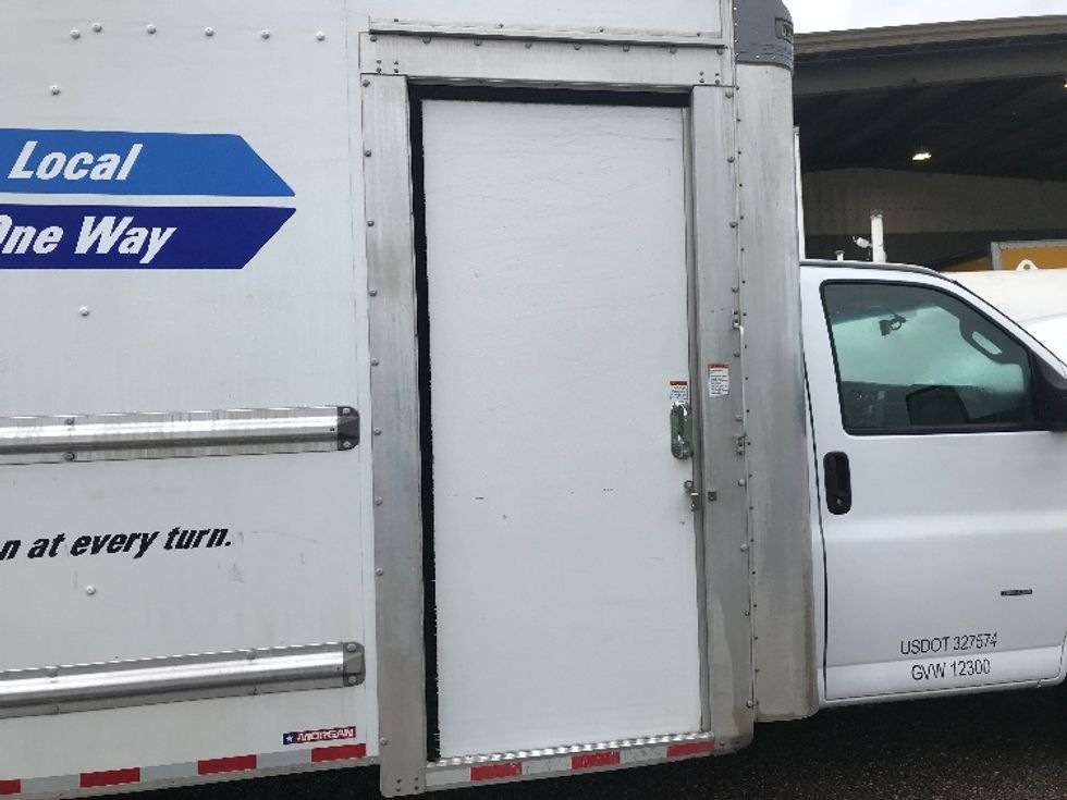Light Duty Box Truck-Light and Medium Duty Trucks-GMC-2022-Savana G33903-San Antonio-TX-68,876\n\t\tmiles-$ 39,000 - Image 26