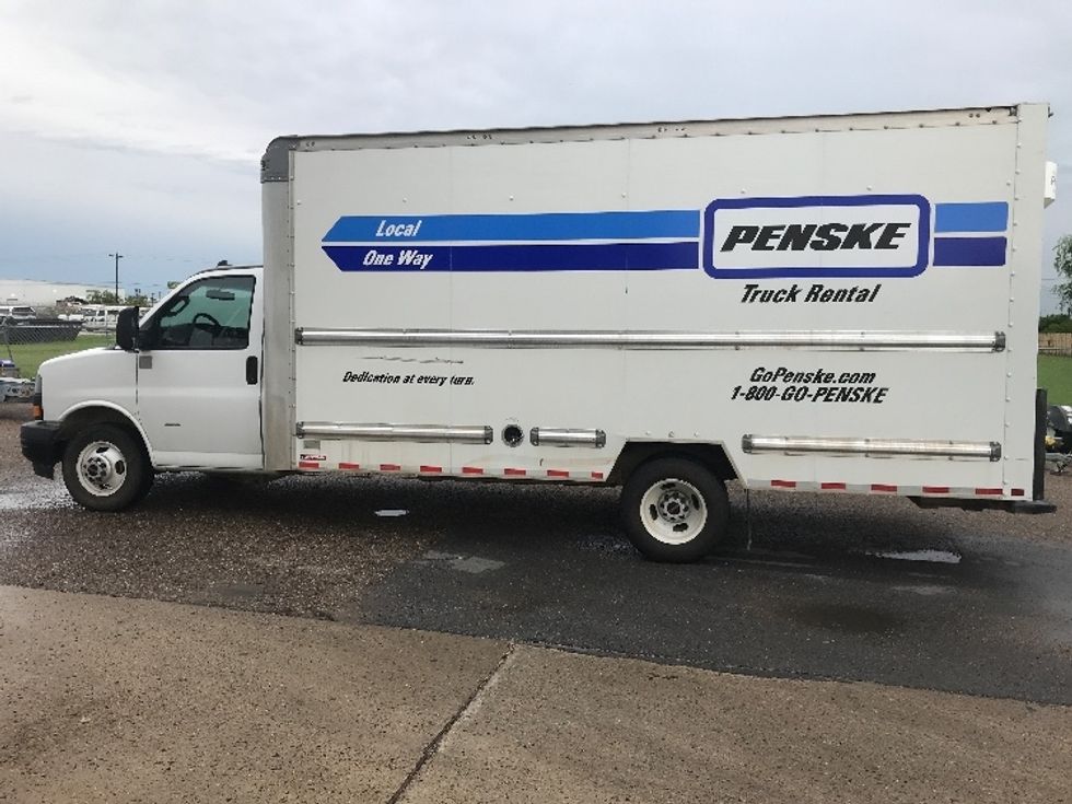 Light Duty Box Truck-Light and Medium Duty Trucks-GMC-2022-Savana G33903-San Antonio-TX-68,876\n\t\tmiles-$ 39,000 - Image 4