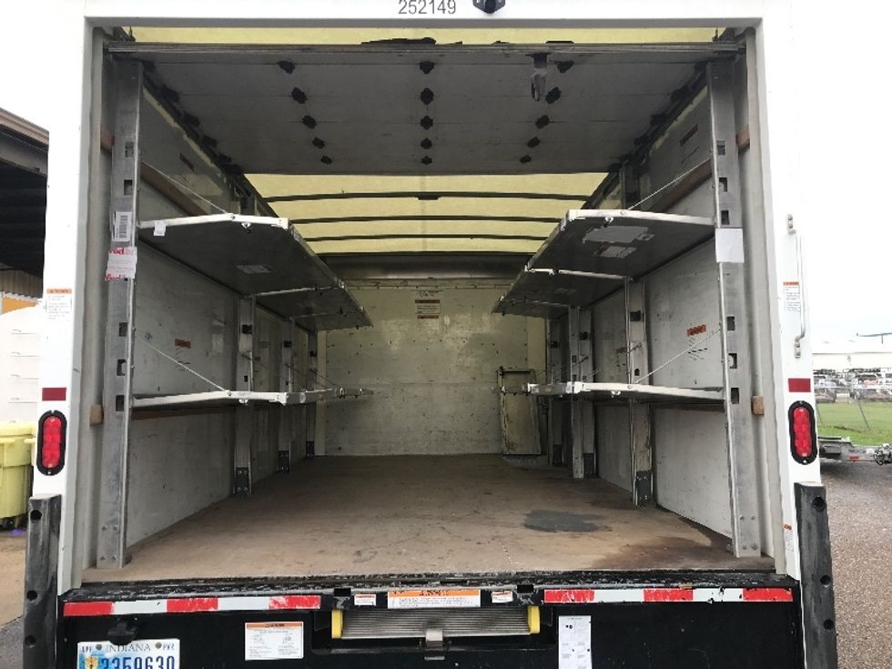 Light Duty Box Truck-Light and Medium Duty Trucks-GMC-2022-Savana G33903-San Antonio-TX-68,876\n\t\tmiles-$ 39,000 - Image 8