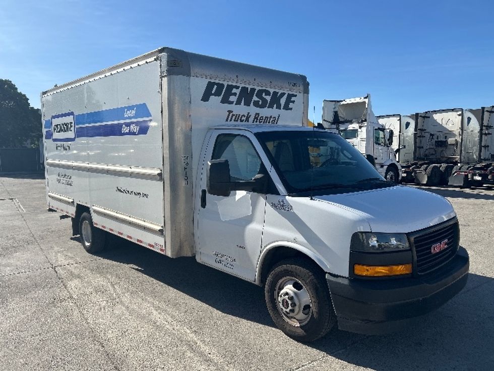 Light Duty Box Truck-Light and Medium Duty Trucks-GMC-2022-Savana G33903-San Diego-CA-89,807\n\t\tmiles-$ 34,500 - Image 1