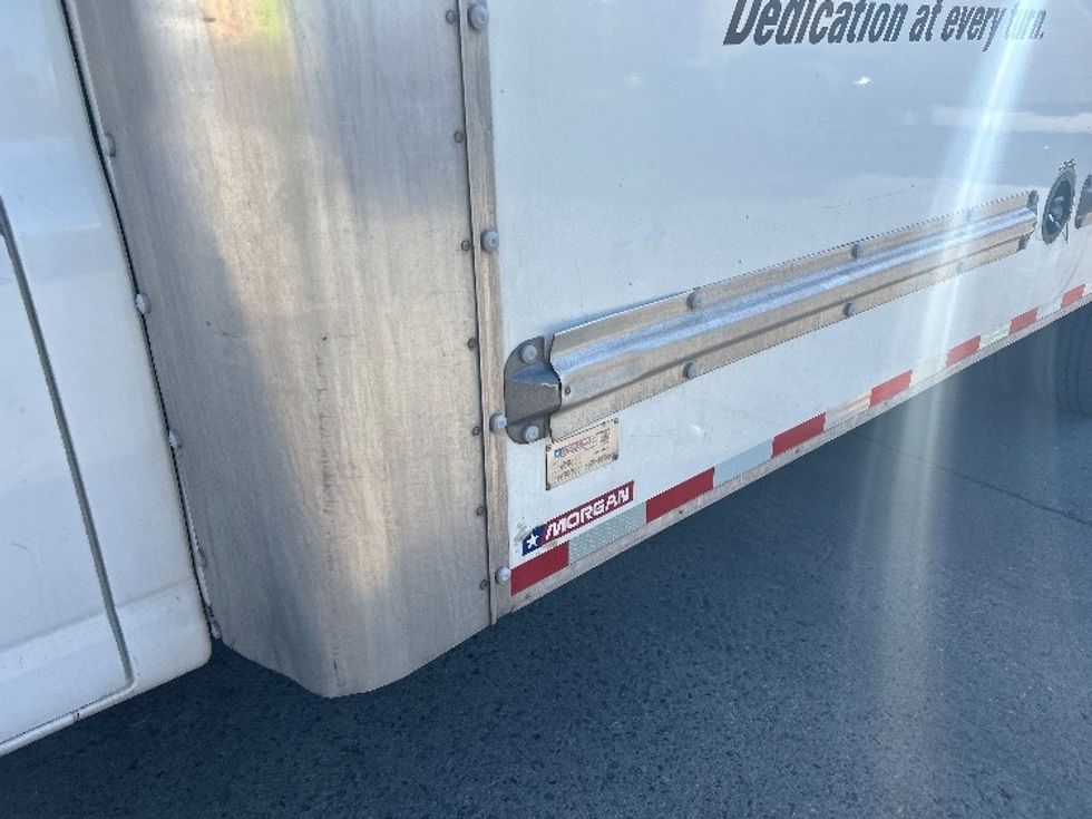 Light Duty Box Truck-Light and Medium Duty Trucks-GMC-2022-Savana G33903-San Diego-CA-89,807\n\t\tmiles-$ 34,500 - Image 26