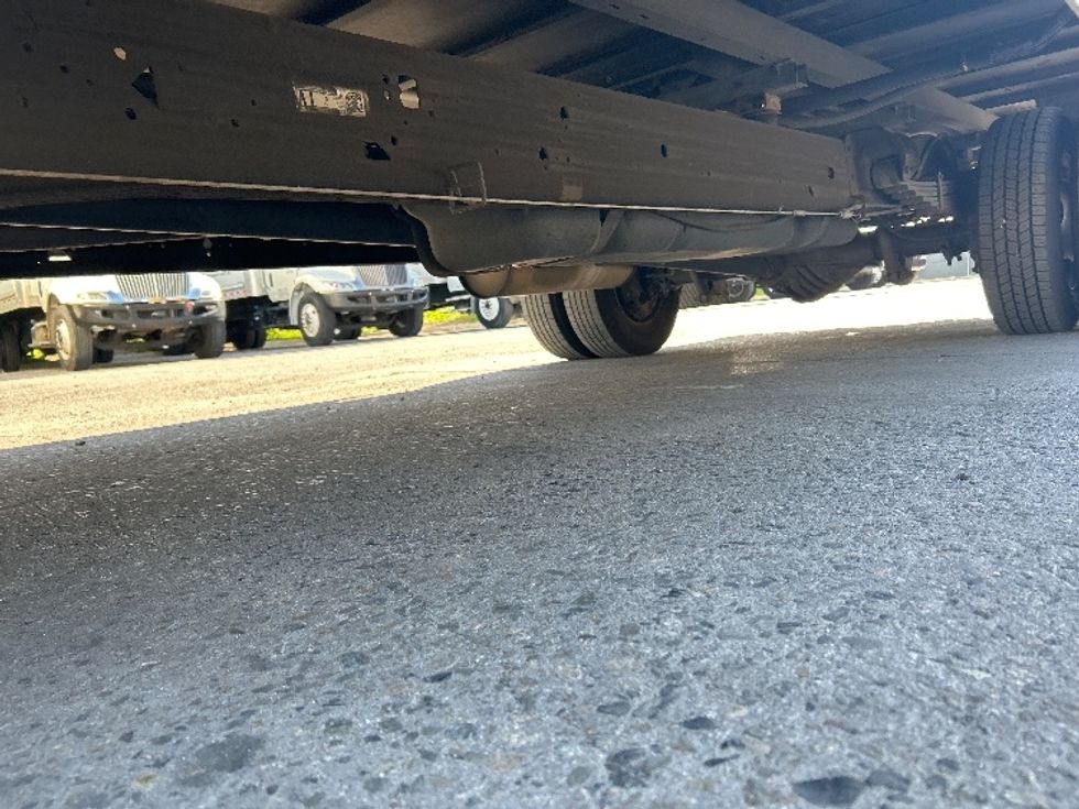 Light Duty Box Truck-Light and Medium Duty Trucks-GMC-2022-Savana G33903-San Diego-CA-89,807\n\t\tmiles-$ 34,500 - Image 5