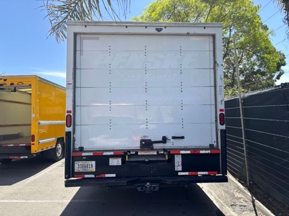 Light Duty Box Truck-Light and Medium Duty Trucks-GMC-2022-Savana G33903-San Diego-CA-89,808\n\t\tmiles-$ 36,000 - Image 4