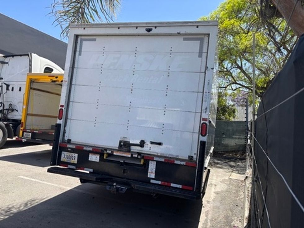 Light Duty Box Truck-Light and Medium Duty Trucks-GMC-2022-Savana G33903-San Diego-CA-89,808\n\t\tmiles-$ 36,000 - Image 6