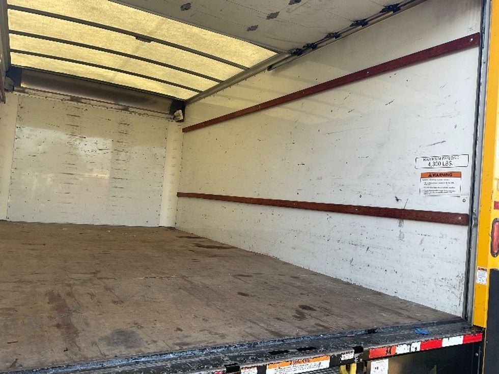 Light Duty Box Truck-Light and Medium Duty Trucks-GMC-2022-Savana G33903-San Leandro-CA-109,220\n\t\tmiles-$ 27,500 - Image 11