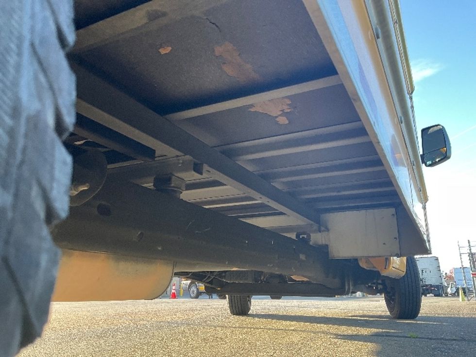 Light Duty Box Truck-Light and Medium Duty Trucks-GMC-2022-Savana G33903-San Leandro-CA-109,220\n\t\tmiles-$ 27,500 - Image 13