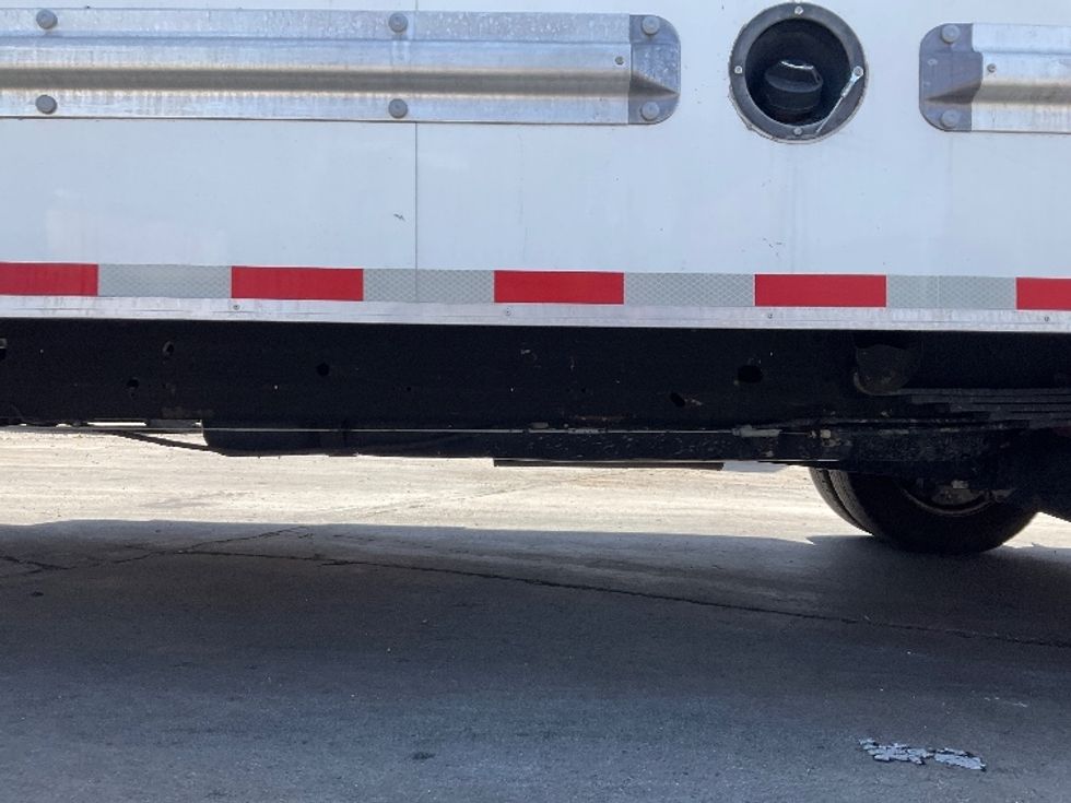 Light Duty Box Truck-Light and Medium Duty Trucks-GMC-2022-Savana G33903-San Marcos-CA-22,202\n\t\tmiles-$ 48,250 - Image 5