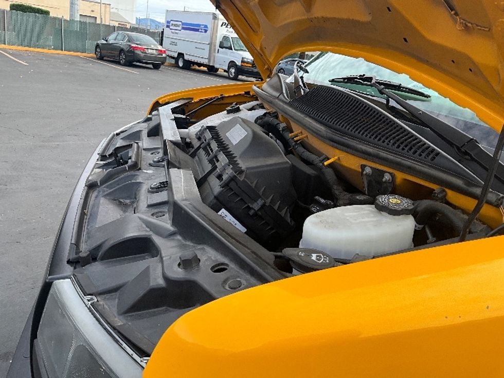 Light Duty Box Truck-Light and Medium Duty Trucks-GMC-2022-Savana G33903-Santa Clara-CA-85,820\n\t\tmiles-$ 31,000 - Image 21