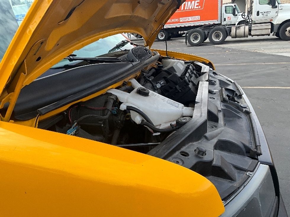 Light Duty Box Truck-Light and Medium Duty Trucks-GMC-2022-Savana G33903-Santa Clara-CA-85,820\n\t\tmiles-$ 31,000 - Image 22