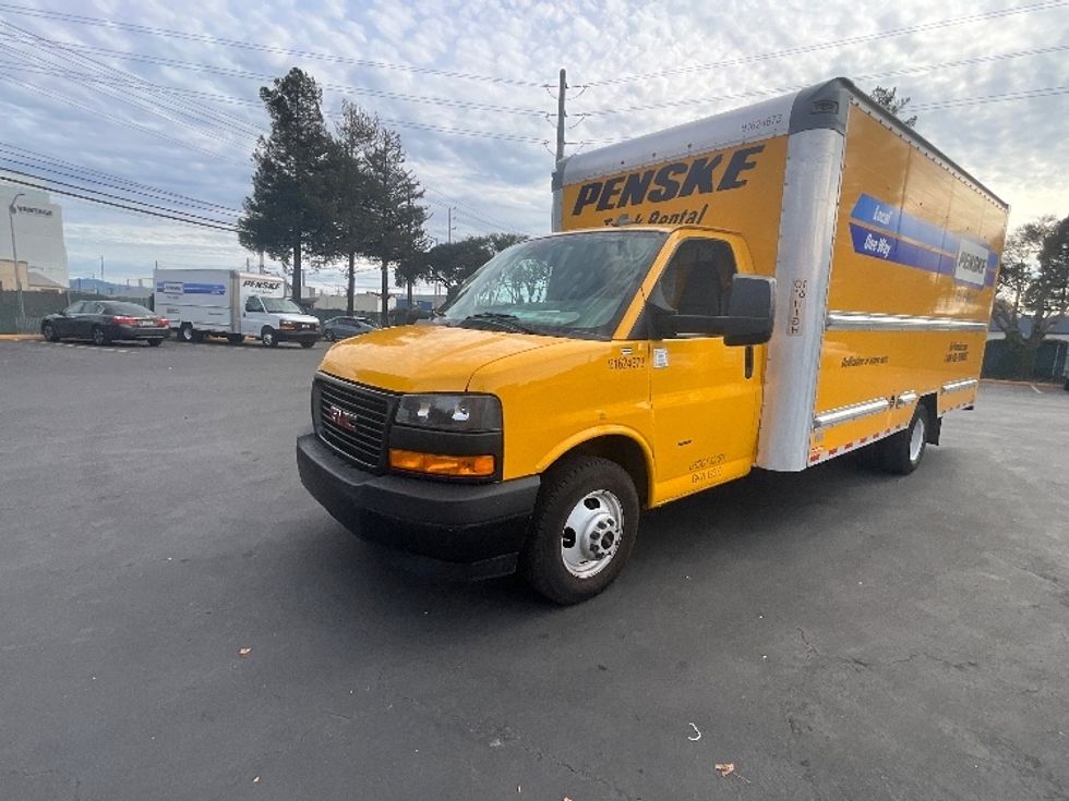 Light Duty Box Truck-Light and Medium Duty Trucks-GMC-2022-Savana G33903-Santa Clara-CA-85,820\n\t\tmiles-$ 31,000 - Image 3