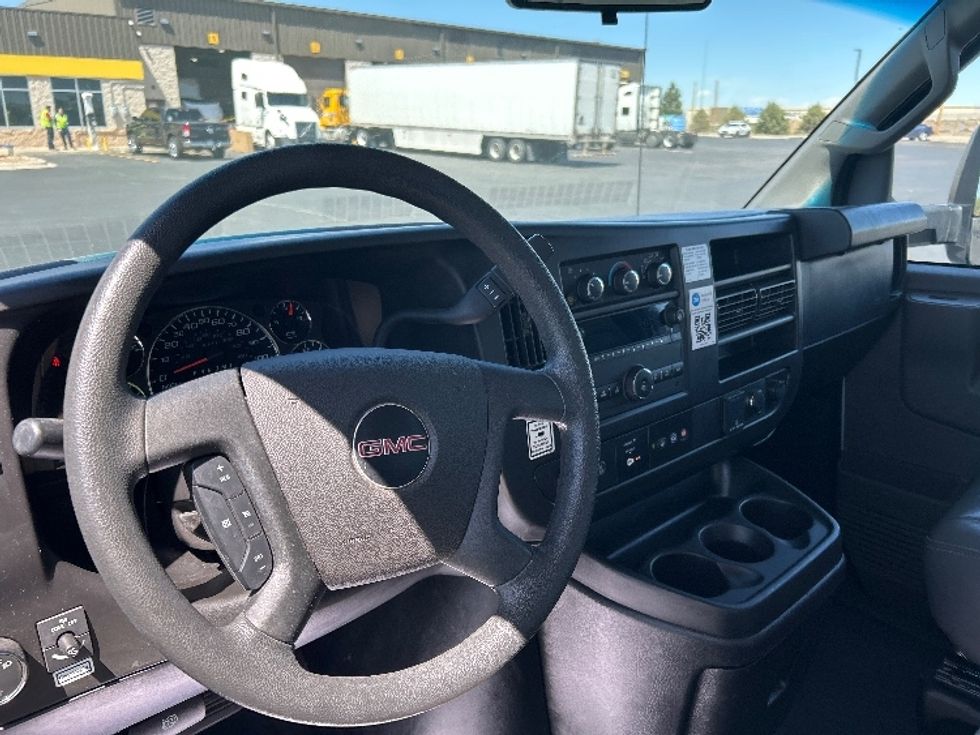Light Duty Box Truck-Light and Medium Duty Trucks-GMC-2022-Savana G33903-Santa Maria-CA-100,045\n\t\tmiles-$ 29,750 - Image 17