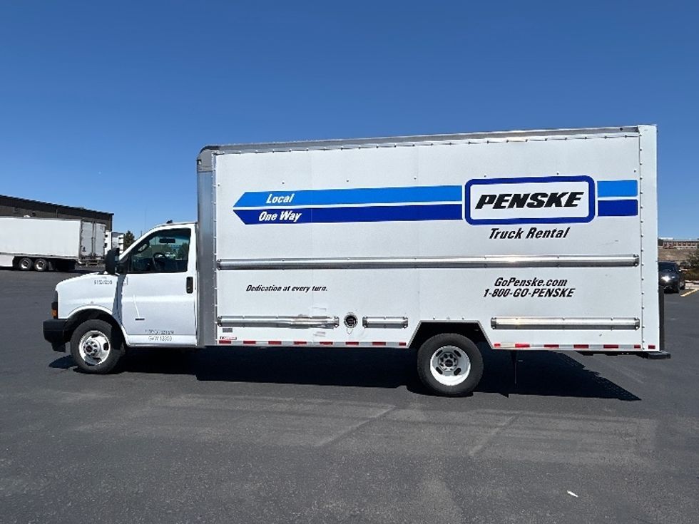 Light Duty Box Truck-Light and Medium Duty Trucks-GMC-2022-Savana G33903-Santa Maria-CA-100,045\n\t\tmiles-$ 29,750 - Image 4